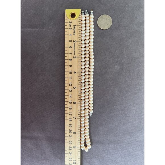 Freshwater Pearl Necklace & Bracelet Set With Screw Clasp - Picture 2 of 3